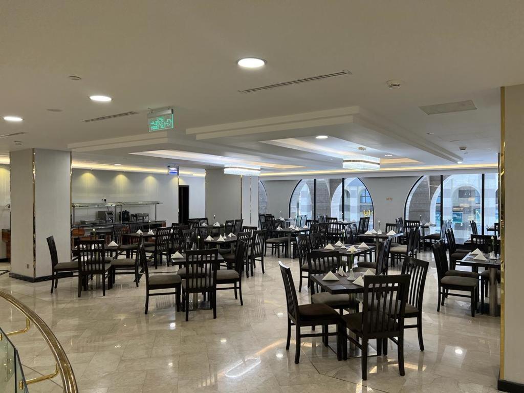 Al Ansar Golden Tulip Hotel Medina Luaran gambar